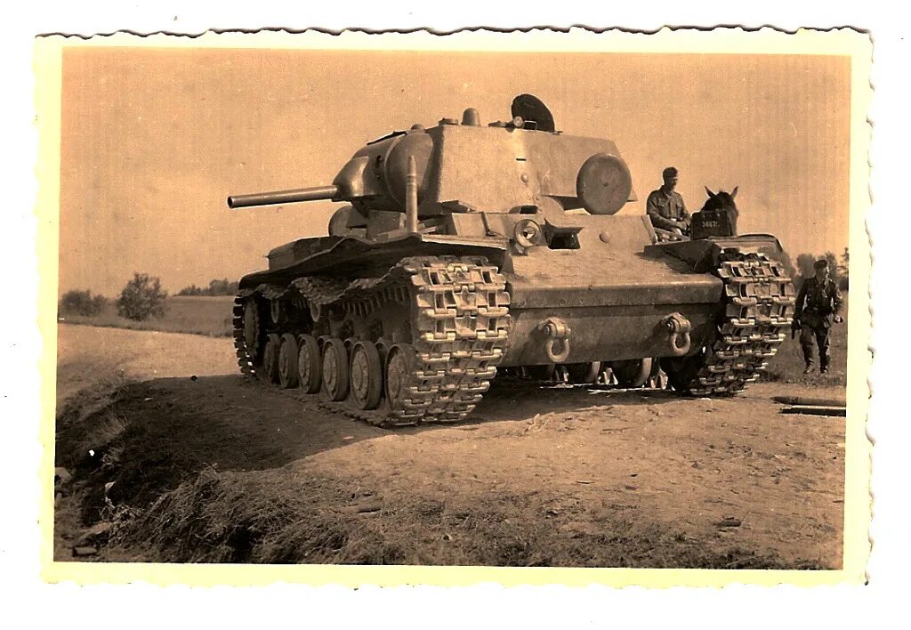 1 к 1940 г. Танк кв-1 с пушкой л-11. Кв 1 л11. Танк кв с пушкой л-11. Тяжелый танк кв-1с.