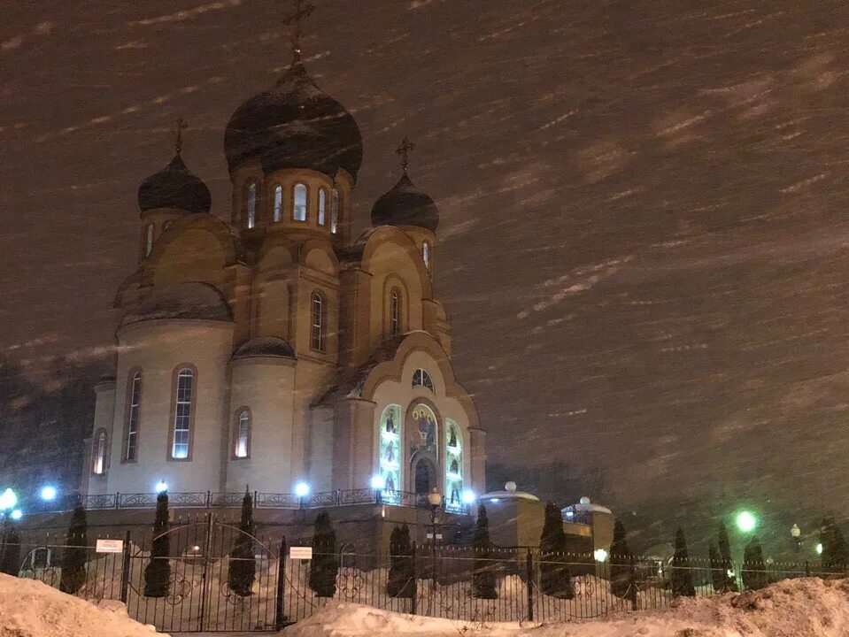 Погода в старом осколе на две. Ночной старый Оскол зима. Красивые места старого Оскола. Красивые места в Старом Осколе природа. Старый Оскол вечер.