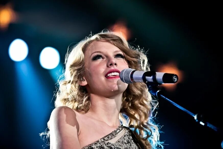 Swift 44. Speak now tour. taylor swift speak now tour. swift taylor &quot;speak now&quot;. speak now taylor version.