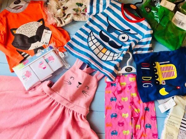 Одежда секонд. Детская одежда куча. Сток детской одежды оптом. Европейские поставщики стока детской одежды. Сток детской одежды оптом.