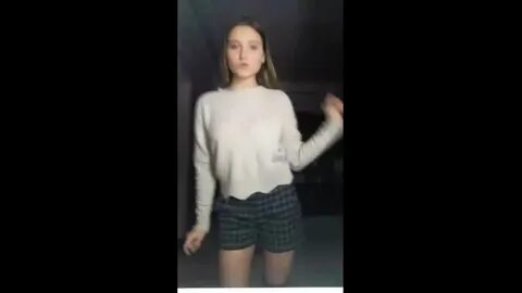 Перископе девушек танцуют