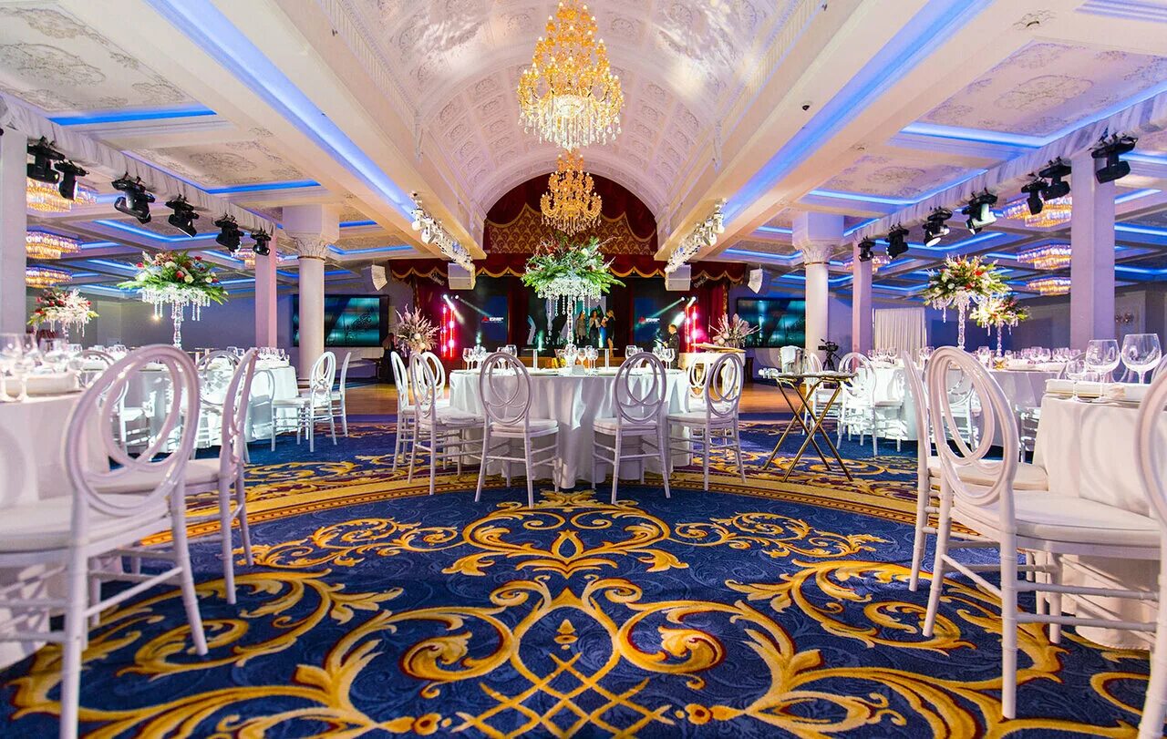 Триумф на кутузовском. Триумф на кутузовском. Триумф на кутузовском. Триумф банкетный зал москва холл. Банкетный зал триумф на кутузовском.