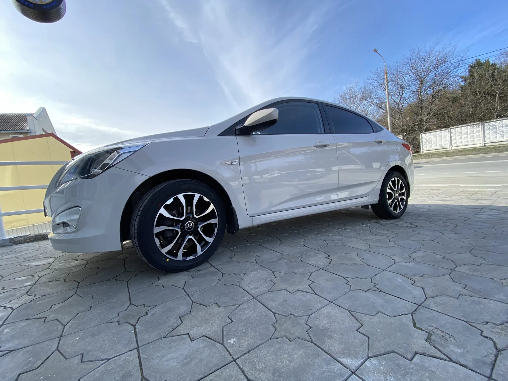 Солярис 2025 диски. Диски на солярис 2 r16. hyundai solaris диски r16. диски р16 на солярис. колеса hyundai solaris r16.