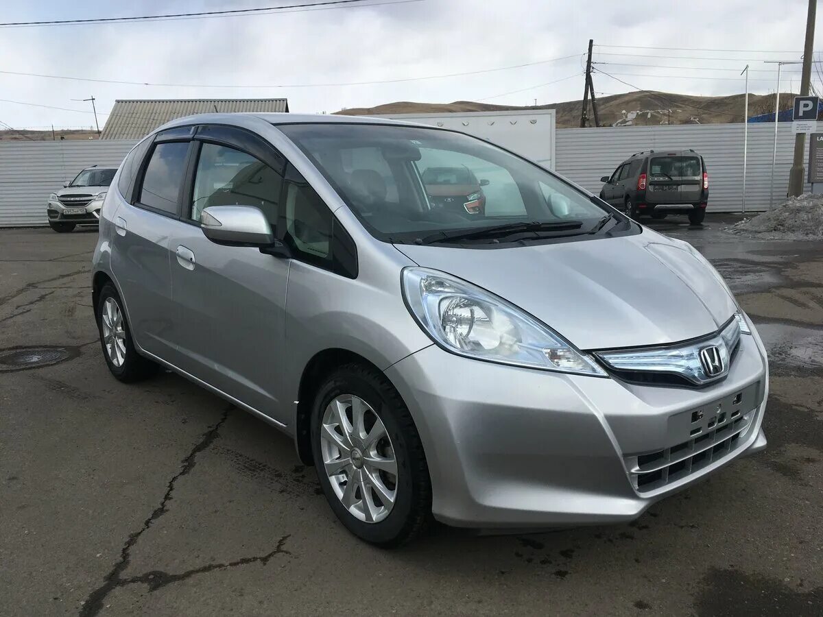 Хонда фит 2010 купить. Honda FTI 2010. Honda Fit 2010. Хонда фит 2010 года. Хонда фит 2010г.