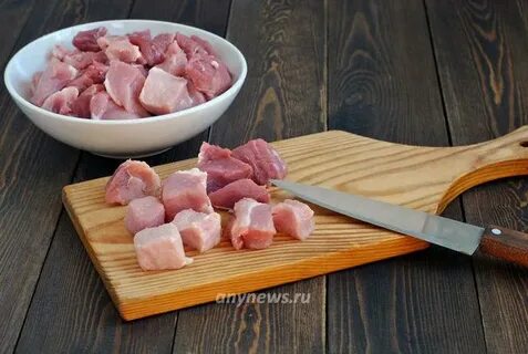 Гуляш из свинины калории