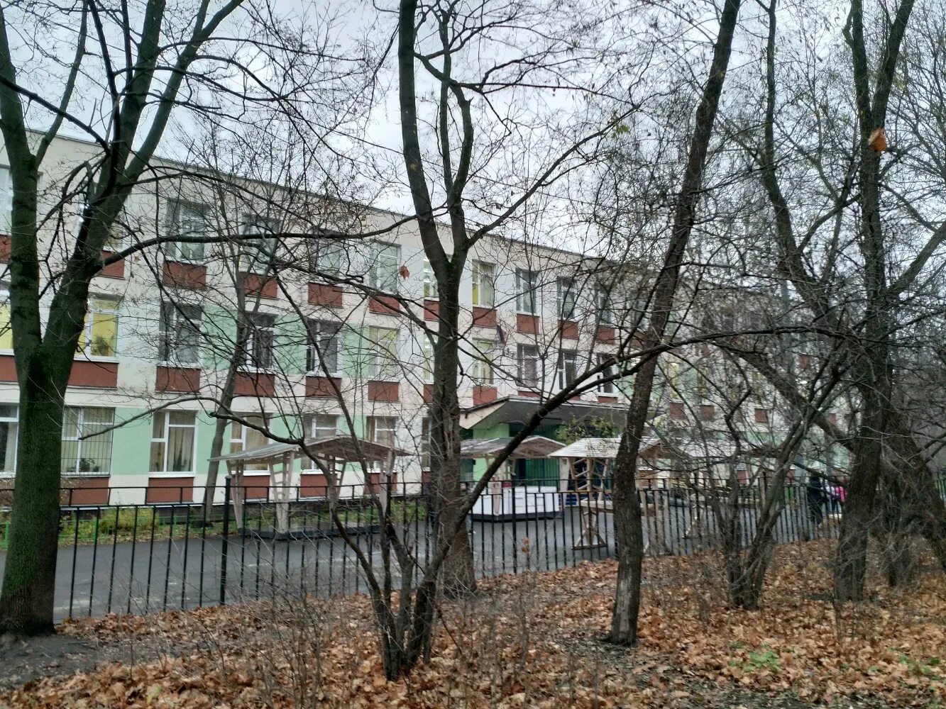 школа 1357 перервинский бульвар 10 к2. гбоу города москвы «школа в капотне». казенные школы москвы. 28 школа денисовский переулок. школа 2124 тружеников переулок.