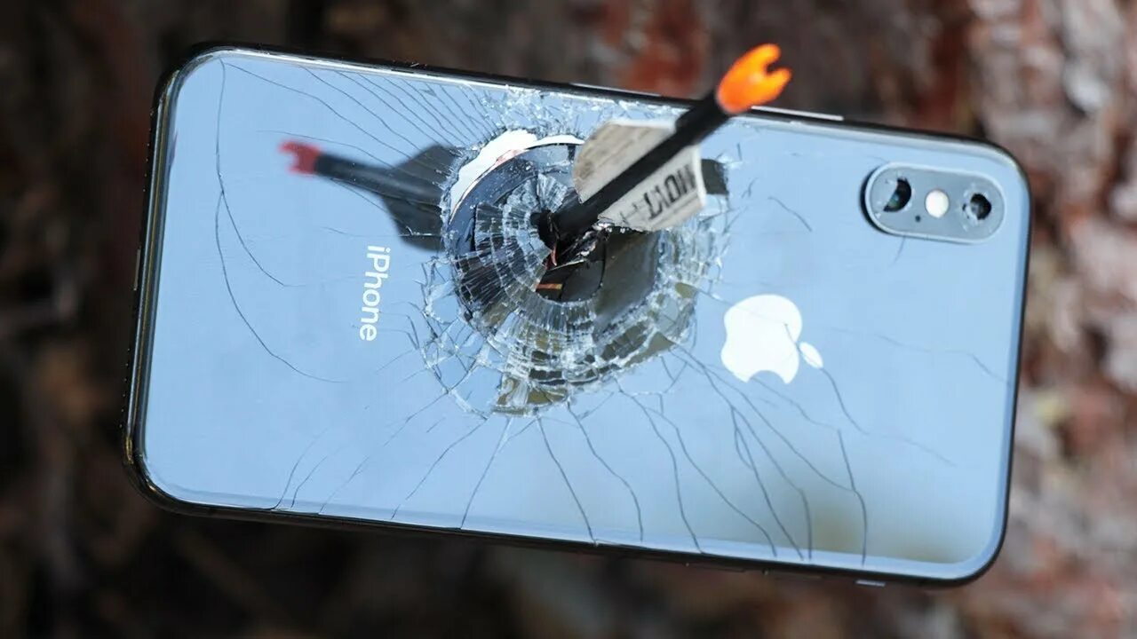 Ремонт стекла айфон 10. Iphone 13 pro max разбитая стекло. разбитый смартфон. разбитый iphone x. разбитый айфон 12.