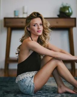 Nadia Sloane Naked (88 photos) .