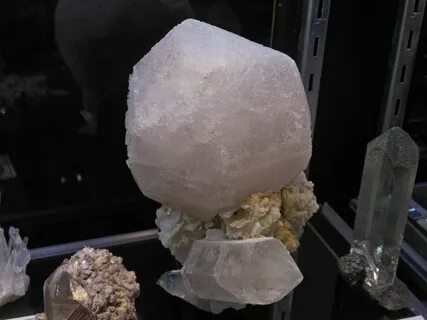 Минерал шоу екатеринбург 2024