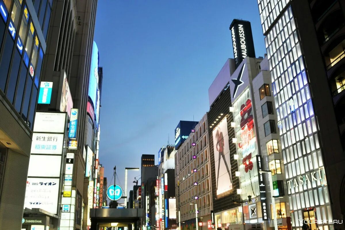 Ginza tokyo. Квартал Гиндза в Токио. Район Гинза в Токио. Улица Гинза в Токио. Гинза Япония Токио.