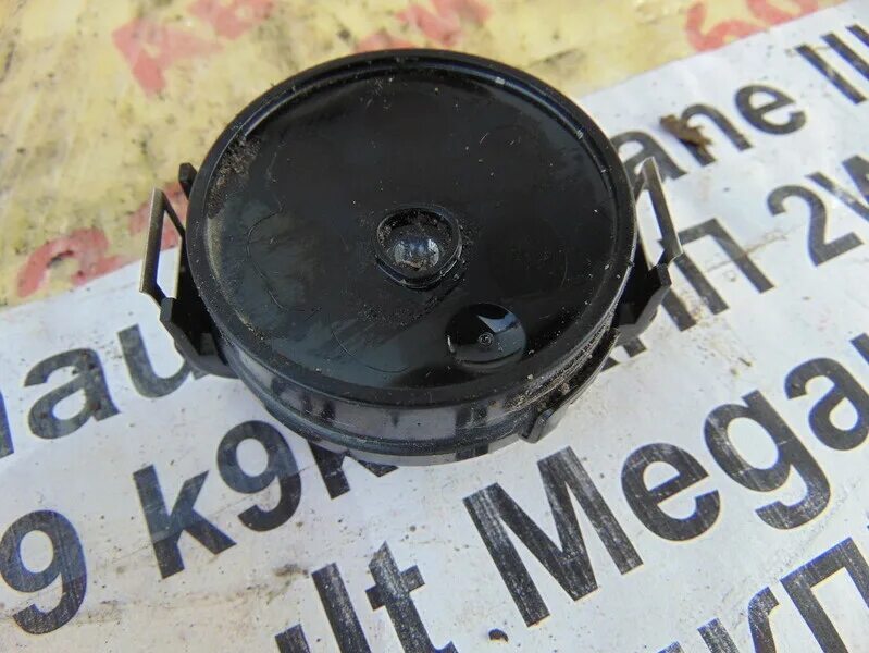 Датчик дождя лагуна 2. Сценик 3 датчик дождя. Датчик дождя ниссан х-трейл т33. Датчик дождя рено сценик 2 расположение. Датчик дождя рено флюенс.