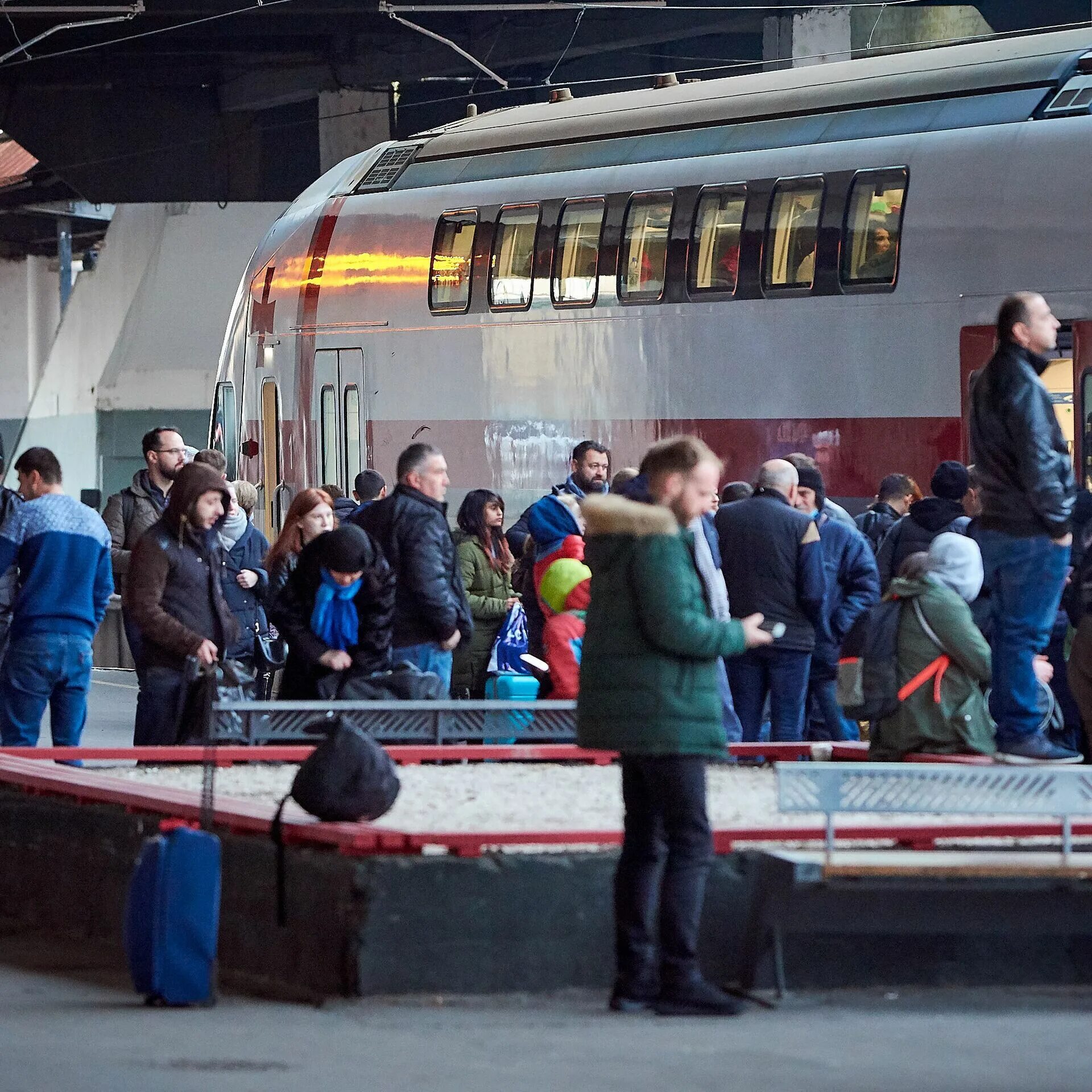 Stadler Тбилиси Батуми. Stadler поезд Тбилиси. Тбилиси Батуми поезд Штадлер. Экспресс Батуми Тбилиси.