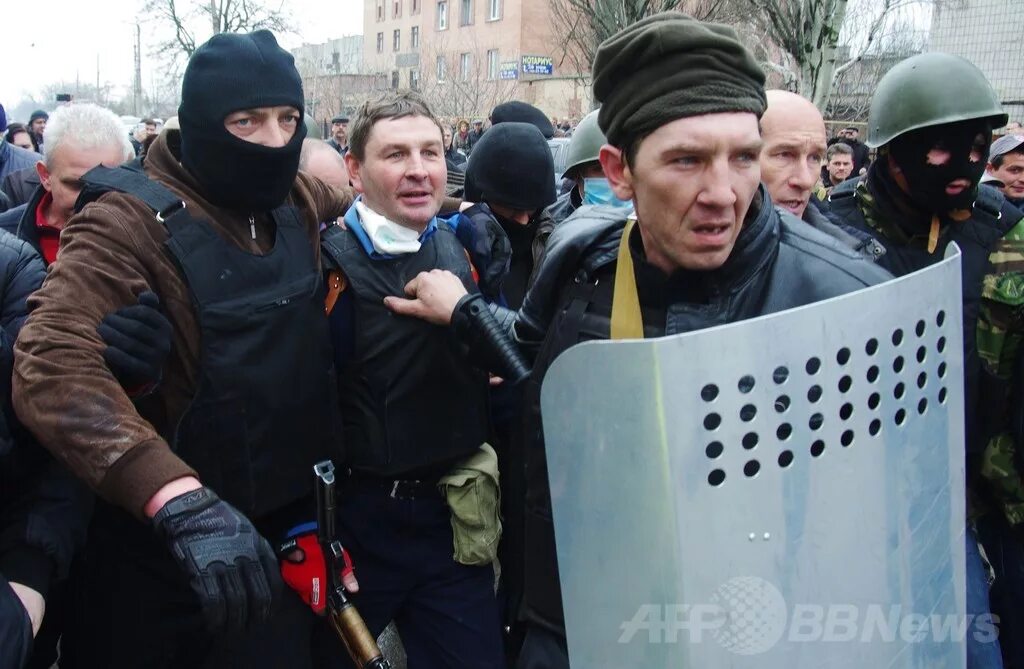 Захват здания сбу в донецке. Ога донецк. Хулиганство. Штурм обладминистрации в донецке. Захватили администрацию.