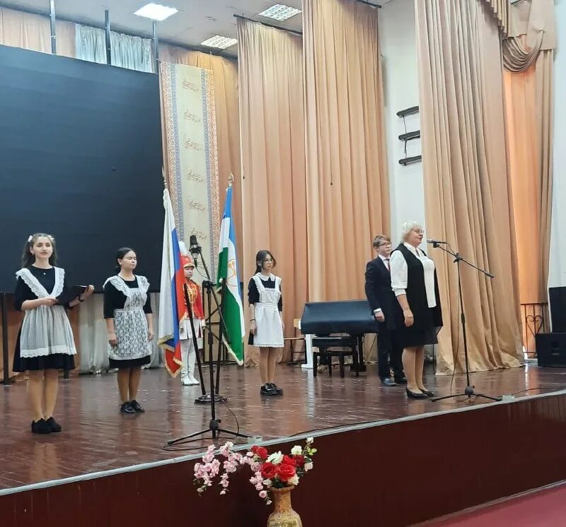 Фото депутатов. Под рб. Сайт администрации ярцевского района. Под рб. Оренбург колесникова елена судья.