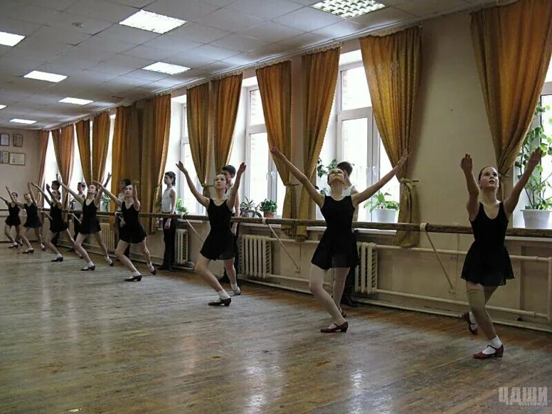 музыкальная школа химки. химки центральная школа искусств. 141400,московская область,г. детская школа искусств химки. школа 32 химки.