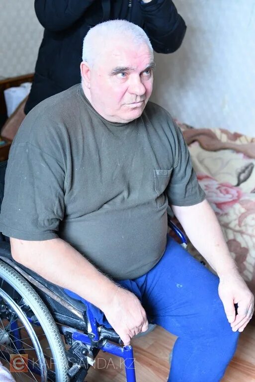 Инвалиды караганда. Игорь и елена караганда инвалиды. Инвалиды караганда. Инвалиды. Инвалиды караганда.