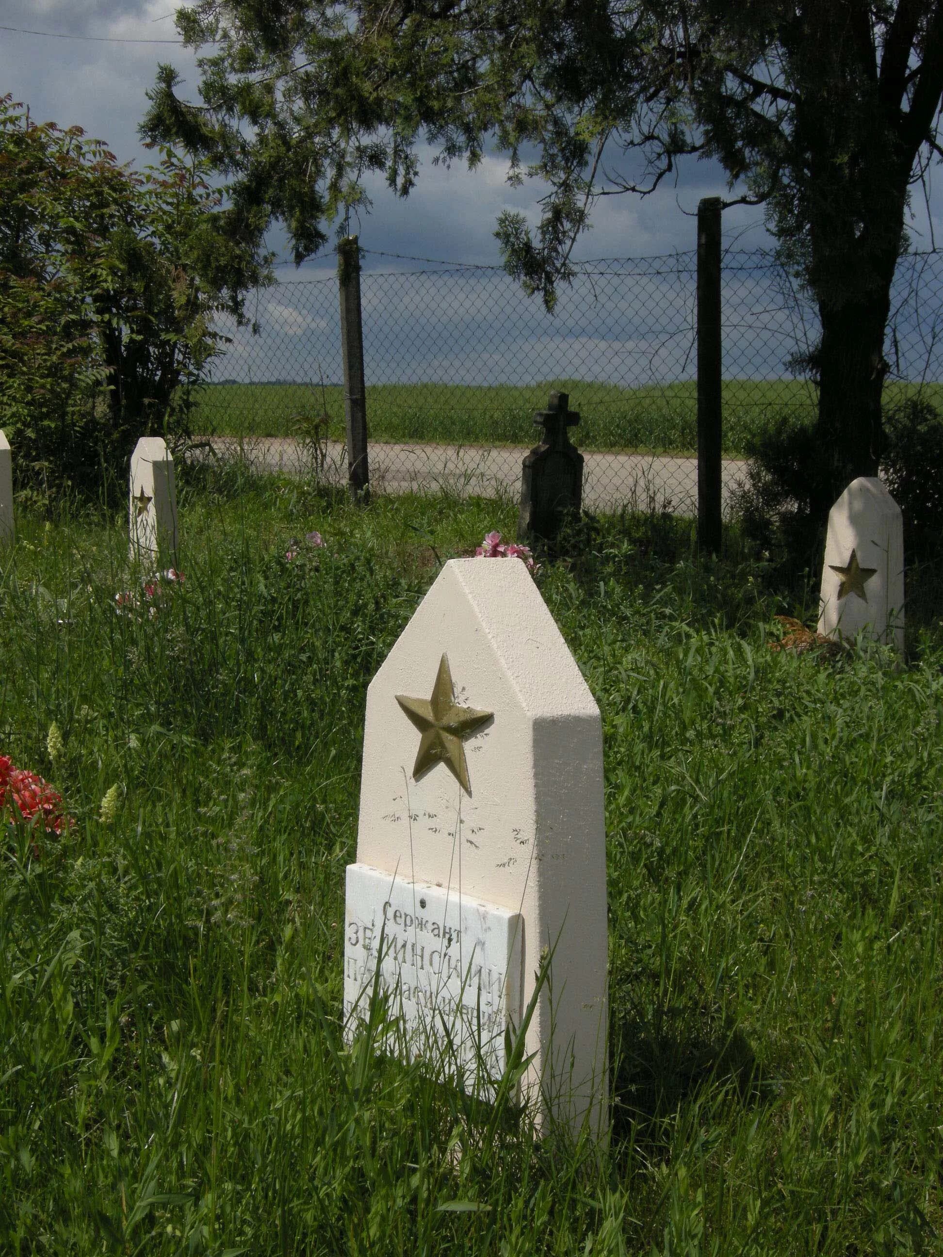 вичуга кладбище. место захоронения солдата. место захоронения солдата. герои кабардино балкарии. кладбища россии воинские захоронения 2022 года.