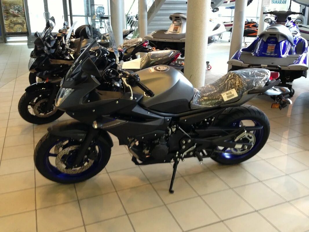 Yamaha петербург. Ямаха 1300 кубов спорт турист. Ямаха центр в санкт петербурге каталог товаров. Yamaha петербург. Yamaha venture 1900.