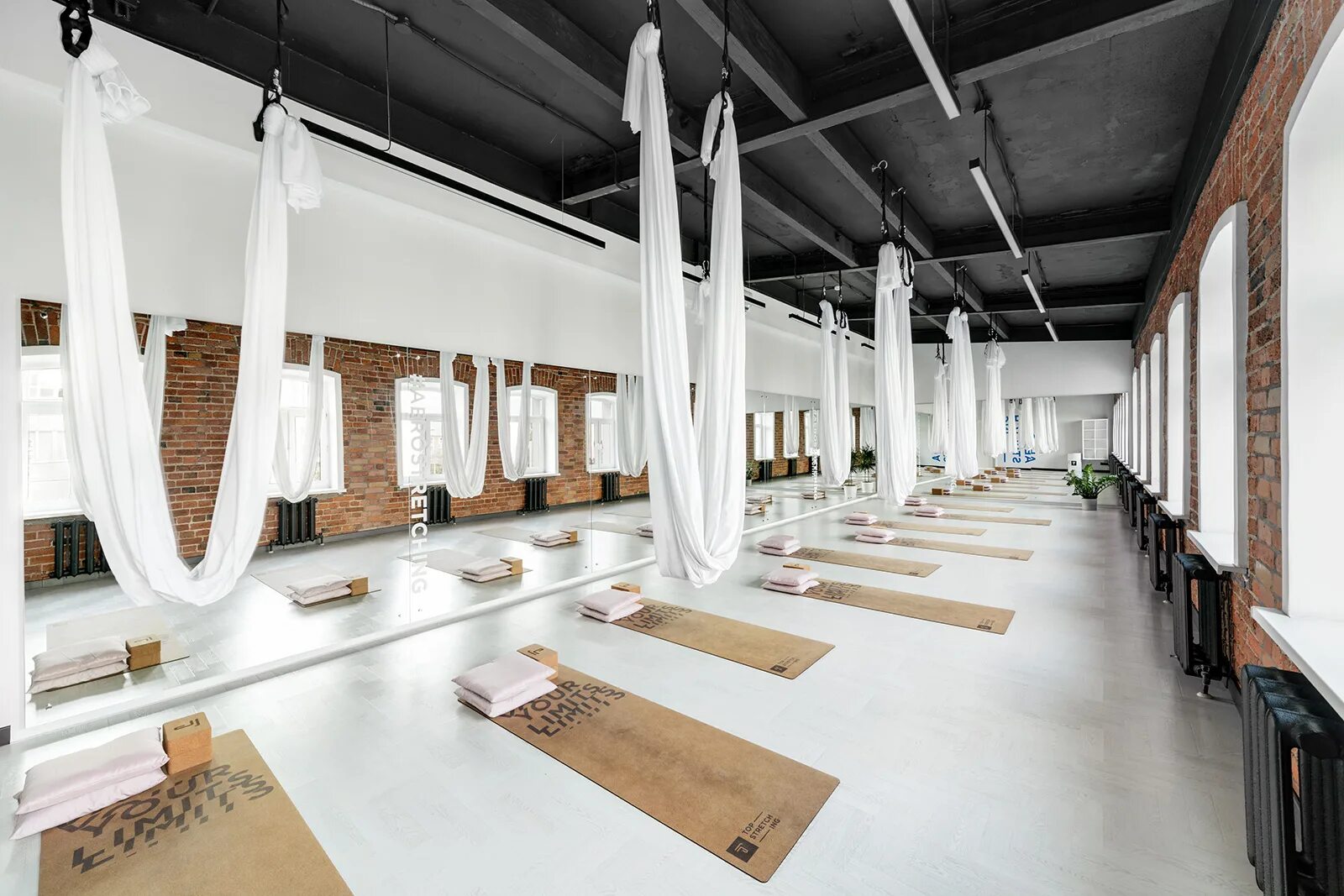 Топстрейчинг новокузнецкая. Topstretching новокузнецкая, москва. Topstretching студия. Топстрейчинг новокузнецкая. Топ стретчинг.