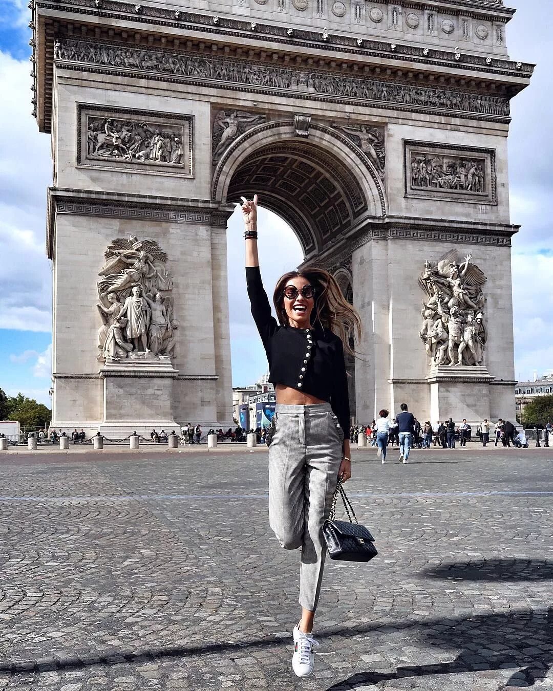 Travel Photography Poses Model poses photography, Pose fotografi, Pose gadis