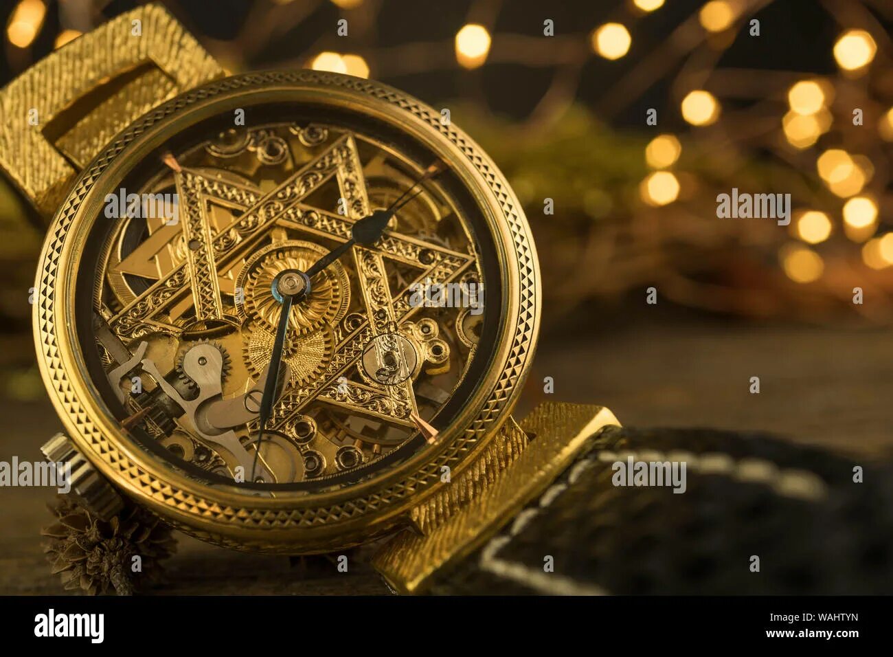 Часы звезда. Часы David Aster. Красивые часы звезда Давида.. Часы со звездой Давида купить. Часы со звездой