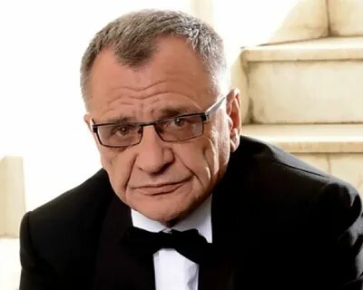 Актер руководитель