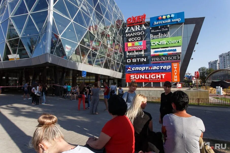 Ворошиловский торговый центр волгоград. Ворошиловский торгушка волгоград. Ворошиловский торговый центр волгоград. Ворошиловская торгушка. Ворошиловский торгушка волгоград.