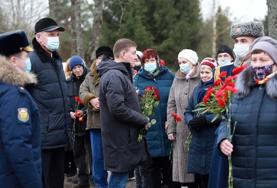 6 Рота Псков. Орлецы Псков кладбище 6 рота. Мемориал памяти псковских десантников во Пскове. Кладбище Орлецы Псков десантники 6 рота.