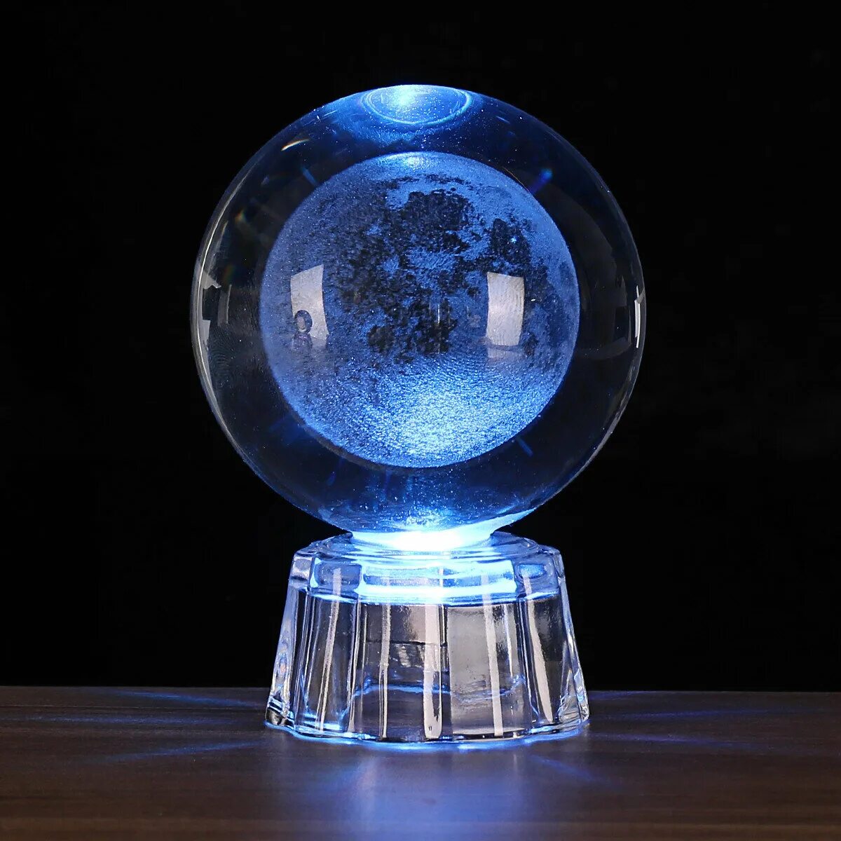 Большие стеклянные шары. Кристалл Болл магический. Хрустальный шар. Стеклянный шар магический. Стеклянный шар на подставке.