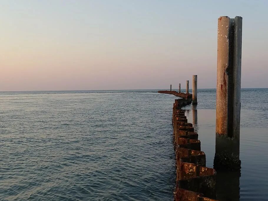 Линия государственной границы. Границы территориальных вод в черном море. Государственная граница в море. Морская граница между россией. Государственная граница в море.