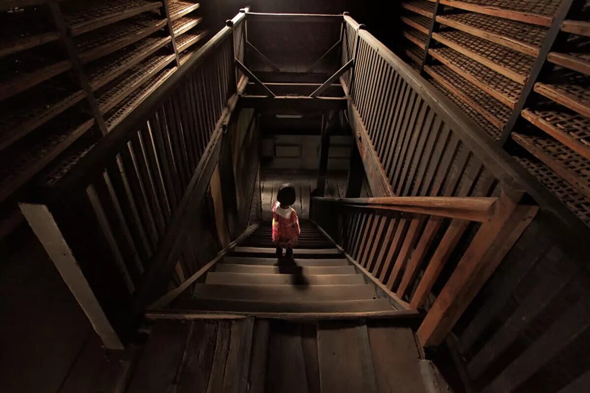 Спуск вверх. Во сне подыматся на гору. С я маршак дом который построил джек. Табличка спуск по лестнице. Подъем по лестнице.