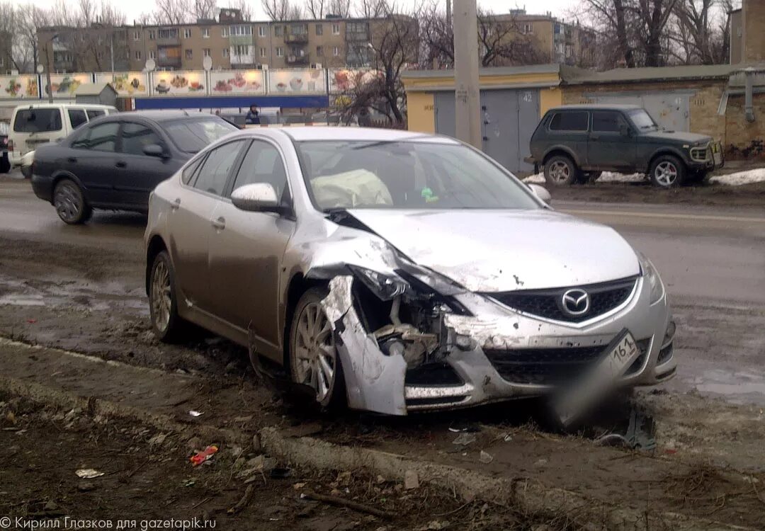 6 разбить. Разбитая Мазда 6. Mazda 6 Разбитая. Разбитая Мазда 6 GH. Мазда 6 GH серебристая авария.