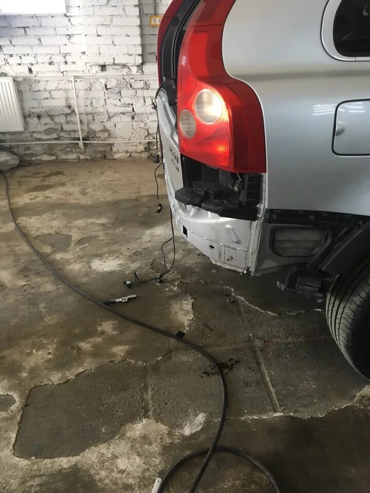 Xc70 датчики парктроника. Volvo xc90 задний парктроник. Volvo xc90 задний бампер. Вольво хс 90 задний бампер с парктрониками. Вольво хс90 т5.
