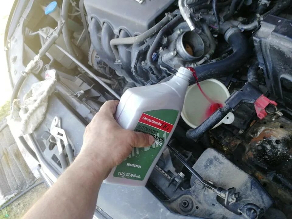 Как проверить масло в акпп хонда срв. Доливка масла honda accord. масло акпп хонда cr-v 2008. хонда иллюзион 3.5 фильтр акпп. доливка масла в коробку хонда аккорд 8.