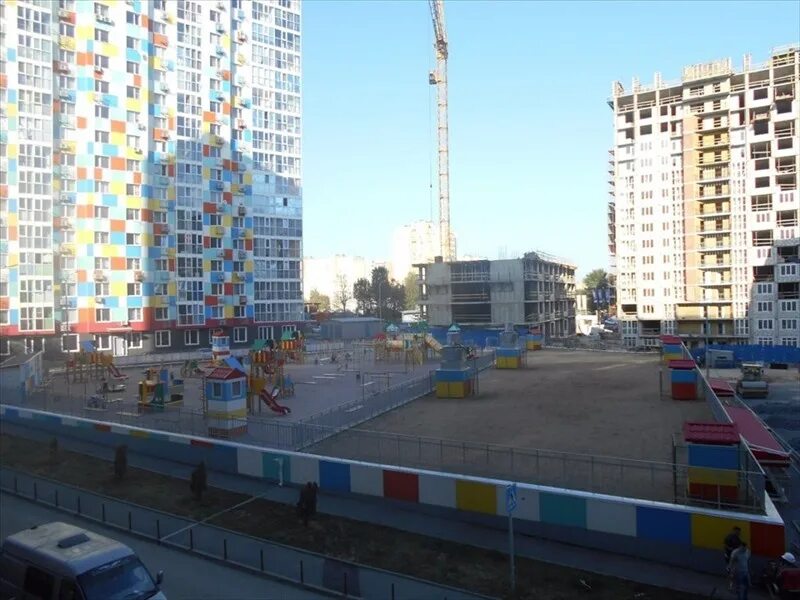 Ул оганова ростов фото. Москва базовская 15. Таганрогская, д. Таганрогская 132/3 ростов-на-дону. Жилой комплекс ростов.