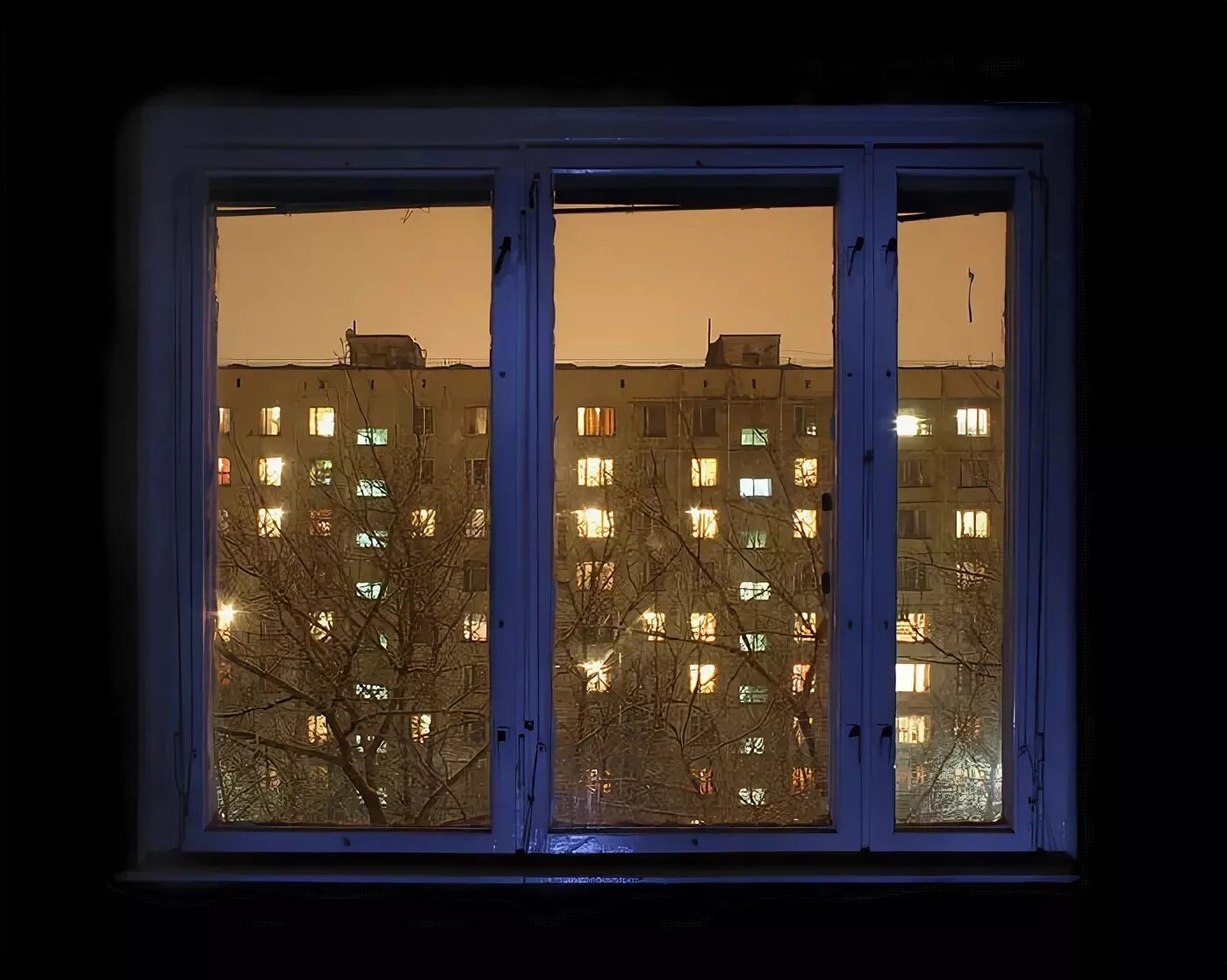 Синий вечер заглянул в мое окно. Окно ночью. Ночное окно квартиры. Ночные окна. Вечернее окно.