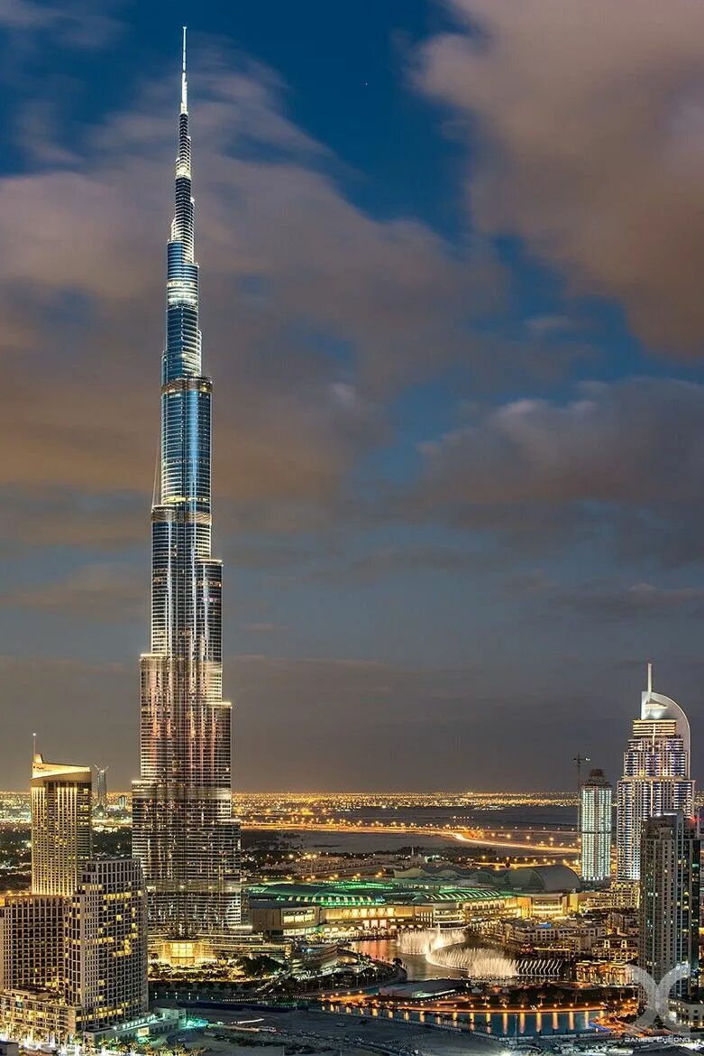 Башня Халифа в Дубае. Высота Бурдж Халифа в Дубае. Высота небоскреба Бурдж Халифа. Бурдж Халифа – 828 метров.