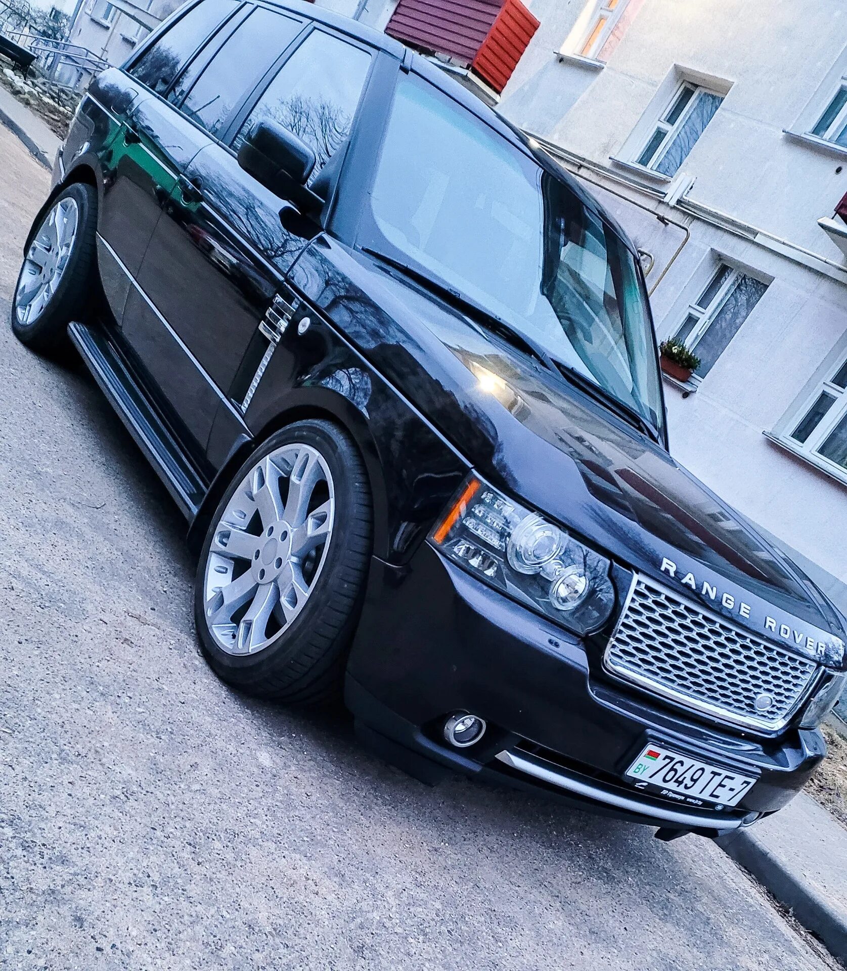 Диски на рендж 22. Overfinch range rover. range rover overfinch. диски overfinch r22 для range rover. range rover overfinch 2008.