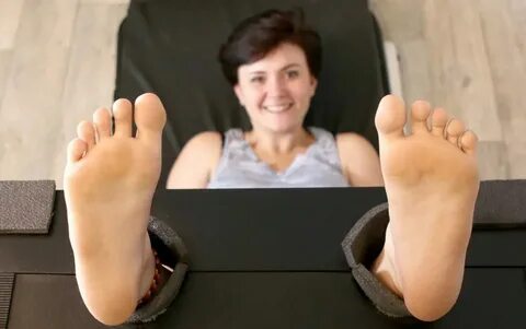 Leya foot tickle