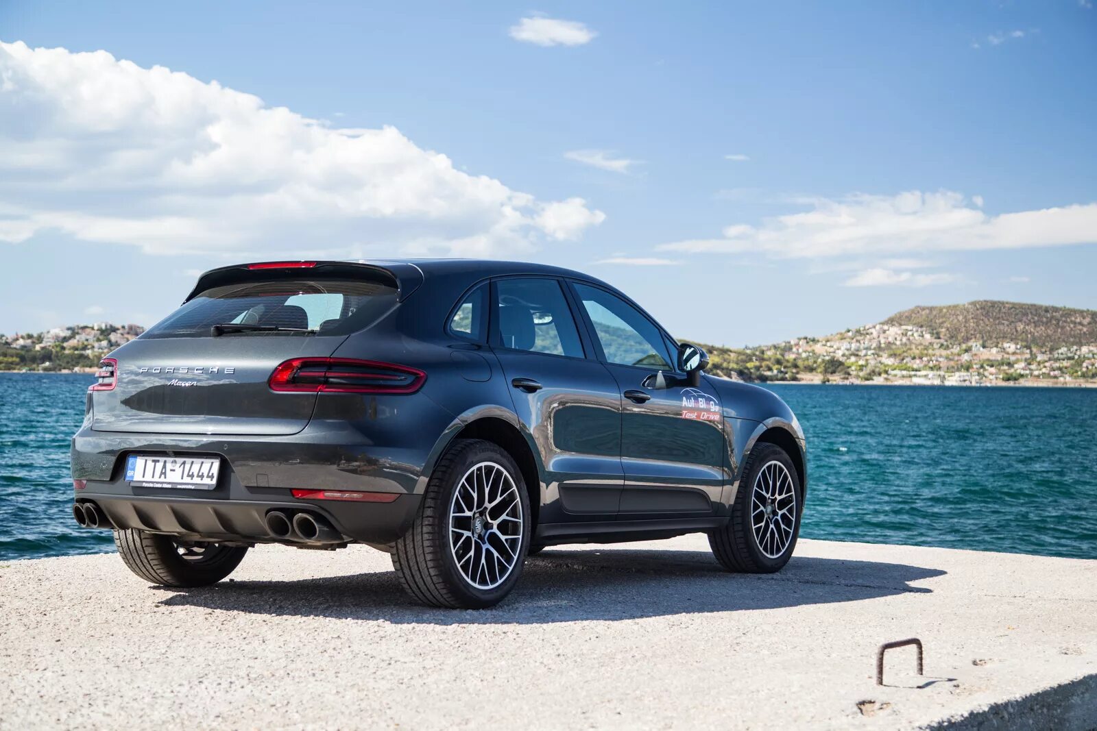 Amore макан. Порше Макан 2022. Porsche Macan Coupe. Porsche Macan RR. Порше Макан 2023.