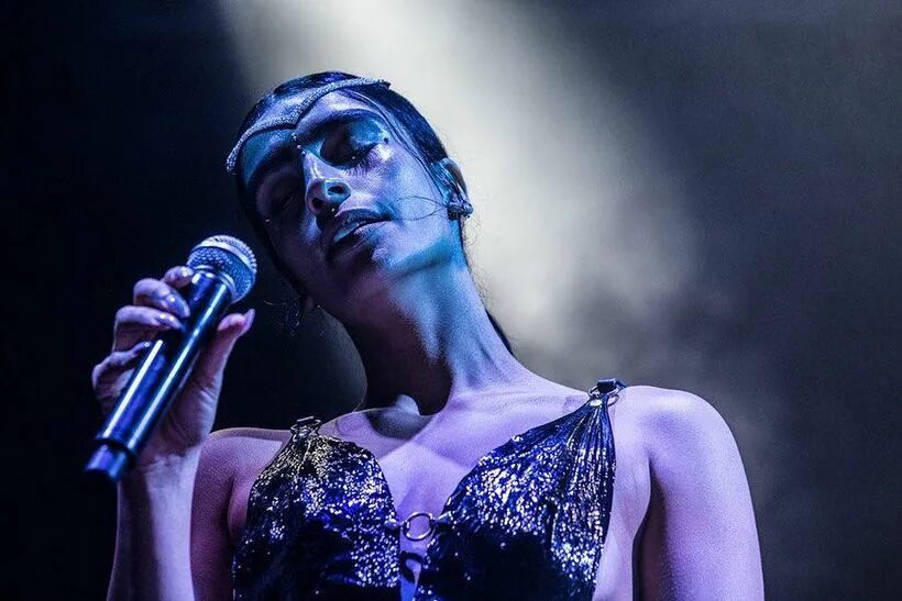 Sevdaliza. Sevdaliza 2018. Sevdaliza Shahmaran. Певица из Ирана в Голландии.