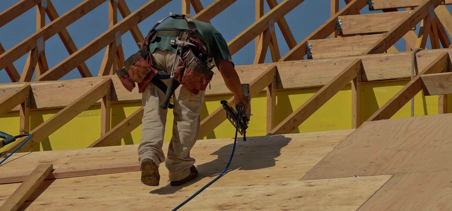 кровельные и фасадные работы. найти работу кровельщиком. монтаж кровли. кровля крыши. требуются кровельщики на фальцевую кровлю.