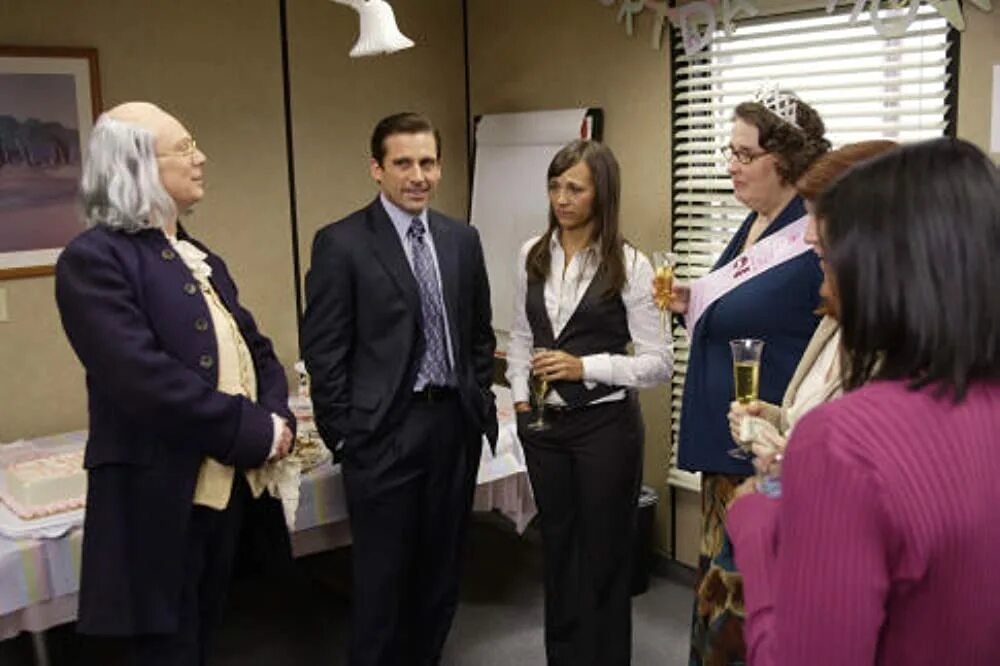 She s gone to the office. Джим халперт офис. Джим халперт офис. Пэм халперт. Пэм бисли офис.