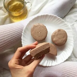 Пирожное "картошка". Чизкейк в микроволновке без какао. Рецепт шоколодногомолока. Вкусняшки без какао. Брауни с фисташками.
