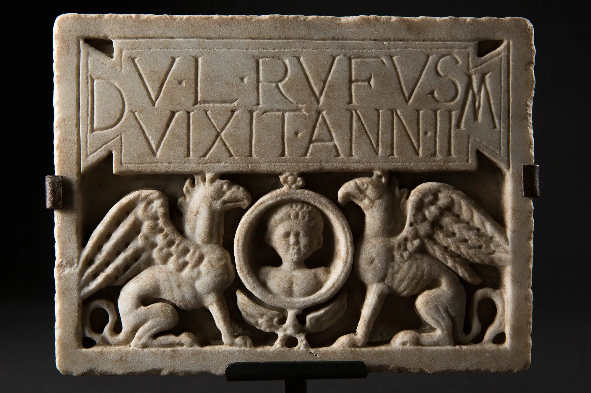 Забытый символ. Римские артефакты. Древний Рим орнамент артефакты. Roman Epitaph. Ex voto Wax Italy.