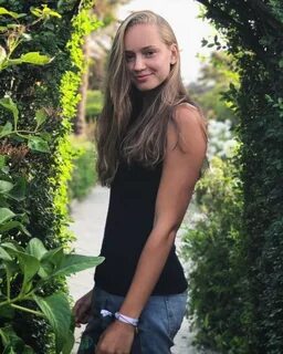 Rybakina Jelena : WTA hotties: 2019 Hot-100: #93 Elena Rybakina. 