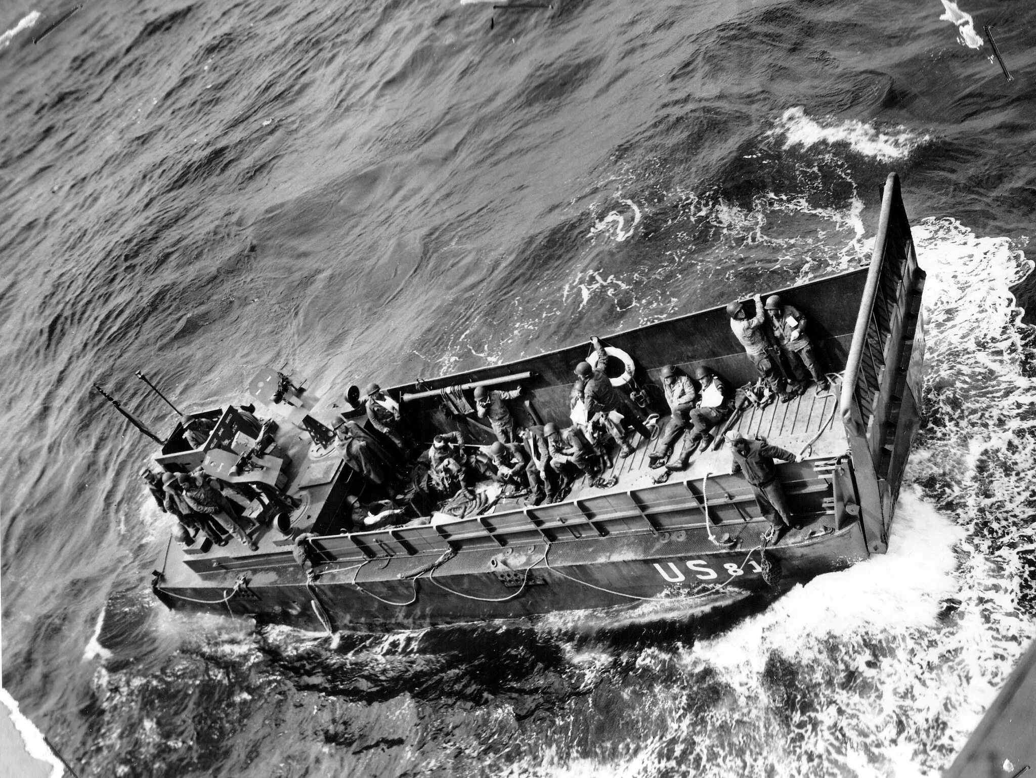 Гибсон г. Вражеский берег. Высадка в нормандии шерман. Секретный фарватер леонид дмитриевич платов книга. Вражеский берег.