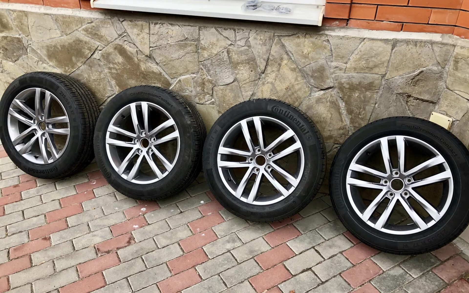 Купить диски с резиной на 17. Колеса 215 45 r17. Колеса 215 55 r17. 225/45 R17. 215/55 R17.