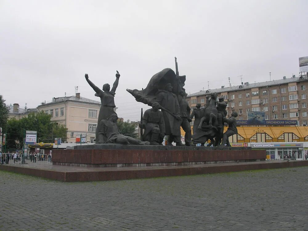 памятник борцам революции 1905 года (рига). памятник борцам революции аткарск. памятник 1905 года в москве. монумент памяти революции 1905 года в москве. памятники в годы революции.