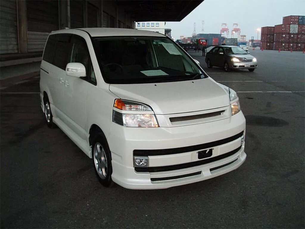 Toyota voxy 2002. Toyota voxy r60. Тойота вокси 2003 белый. Toyota voxy 2006. Тойота вокси 2003.